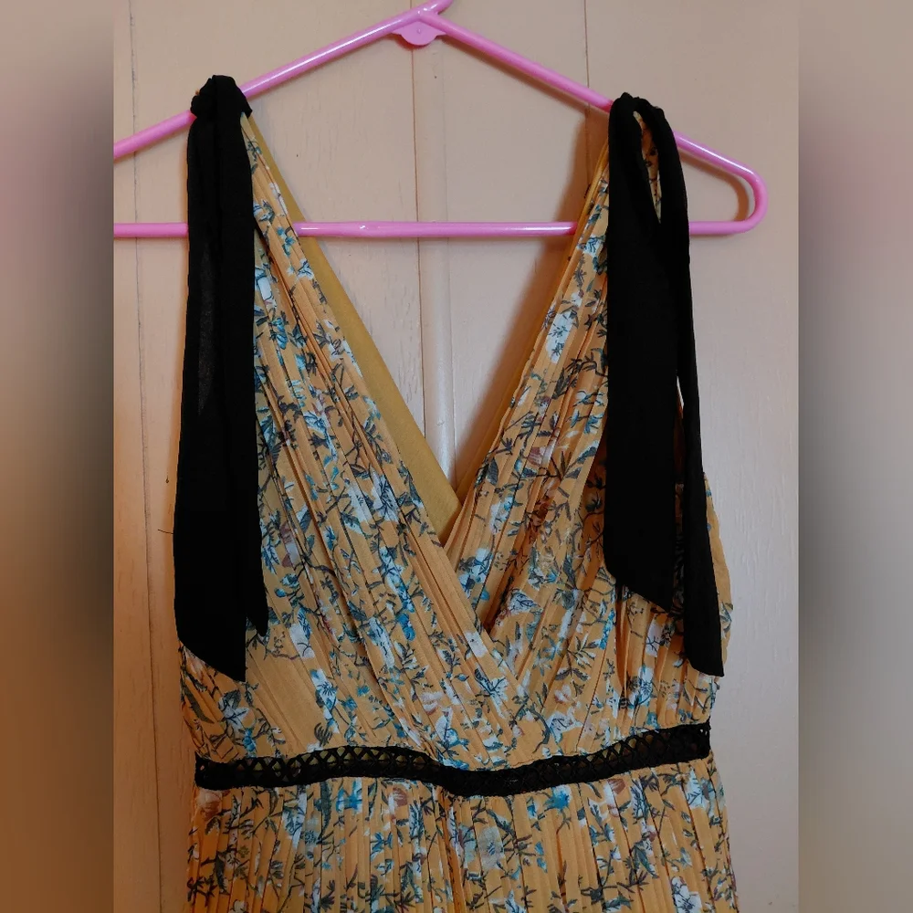 Lulus Floral Yellow Maxi Dress Size Small - Picture 3 of 6